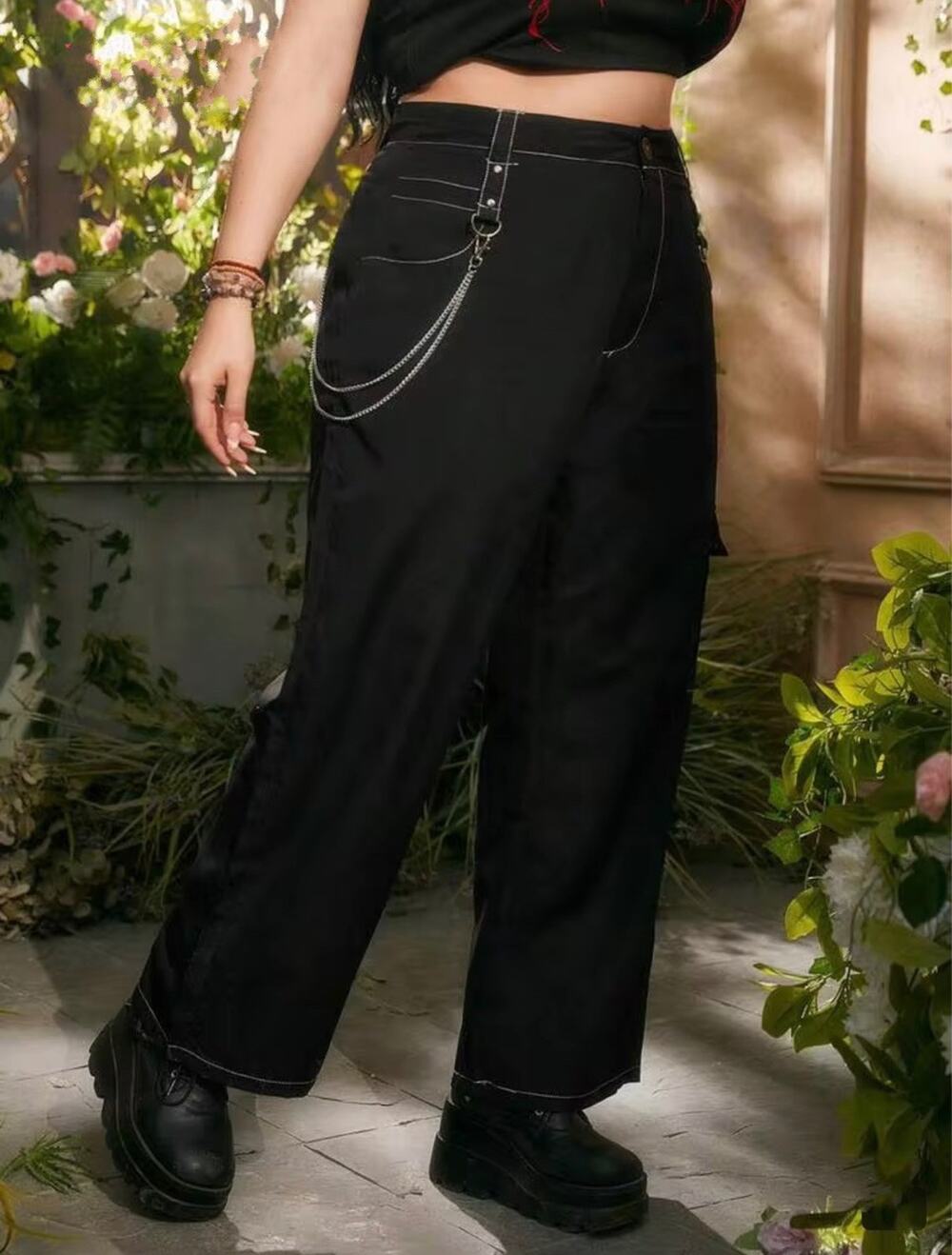 Goth Emo Wide Leg Cargo Pants with Chain, Skull Pockets Metal Rings Size Large